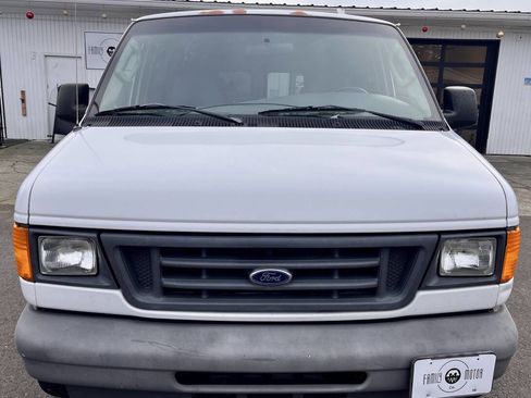 Used 2004 Ford E-150 and Econoline 150 image 8