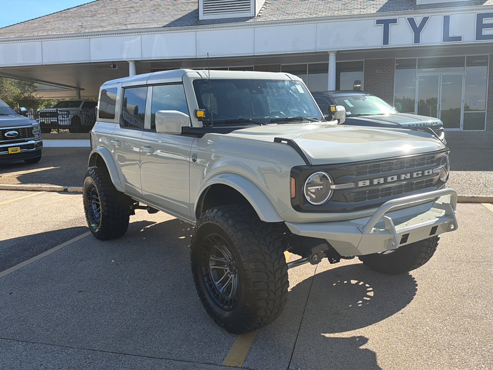 Used 2026 Ford Bronco Big Bend AWD/4WD image 1