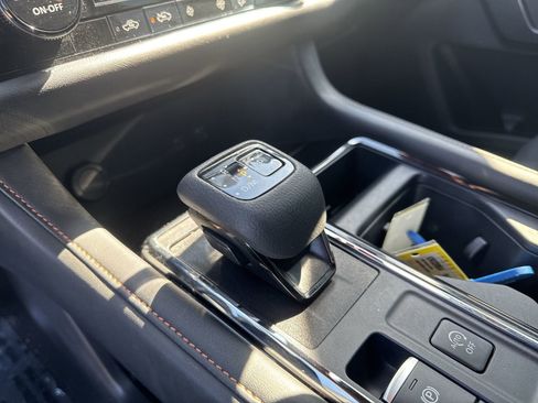 Used 2025 Nissan Pathfinder Rock Creek AWD/4WD image 23