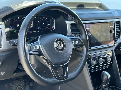 Used 2019 Volkswagen Atlas SEL Premium image 25