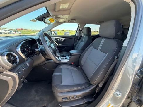Used 2023 Chevrolet Blazer LT FWD image 17