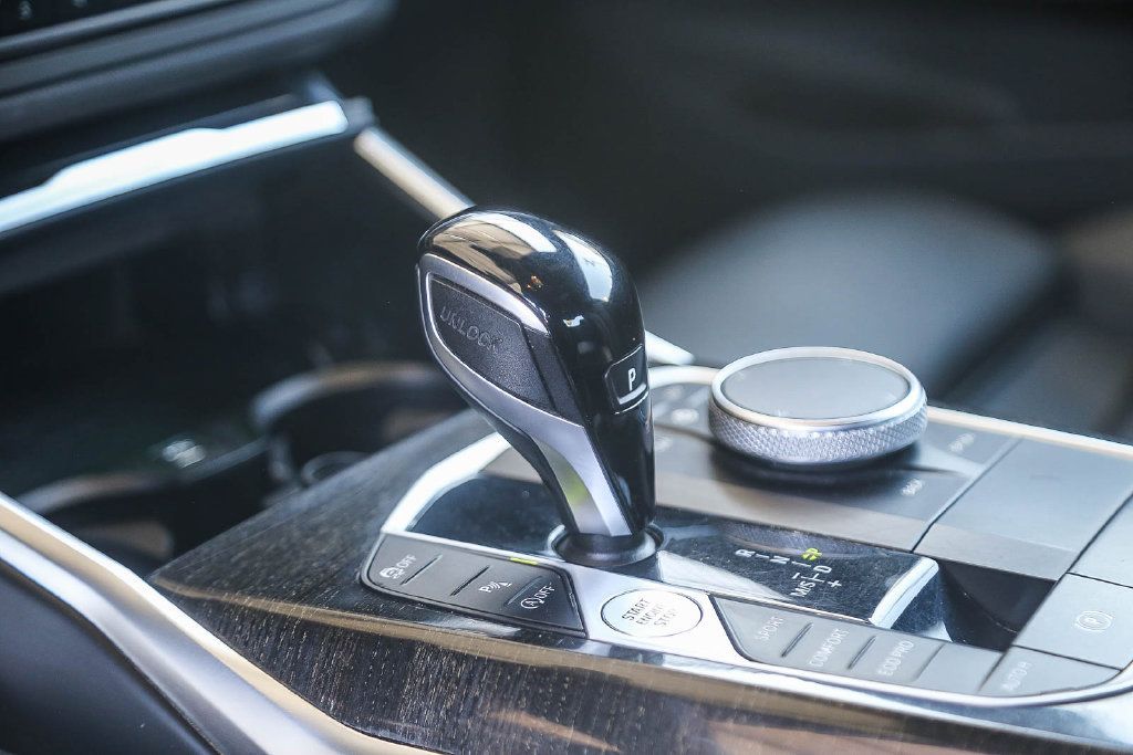 Used 2023 BMW 430i Coupe w/ Convenience Package RWD image 19