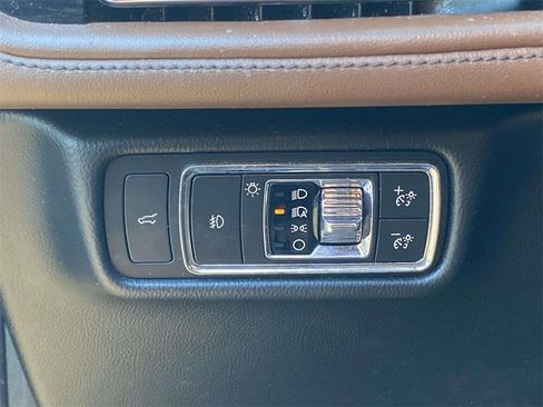 Used 2022 Lincoln Aviator Reserve w/ Equipment Group 201A image 17