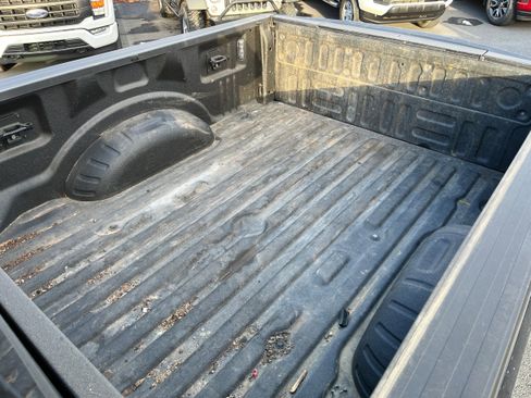 Certified 2022 Ford F250 Lariat w/ Black Appearance Package image 14