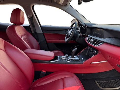 Used 2020 Alfa Romeo Stelvio w/ Nero Edizione image 14