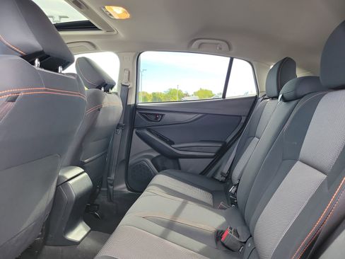 Used 2021 Subaru Crosstrek 2.0i Premium w/ Moonroof Package image 11