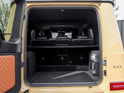 New 2026 Mercedes-Benz G 63 AMG 4MATIC image 12