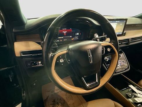 Used 2021 Lincoln Corsair Reserve w/ Equipment Group 201A image 12