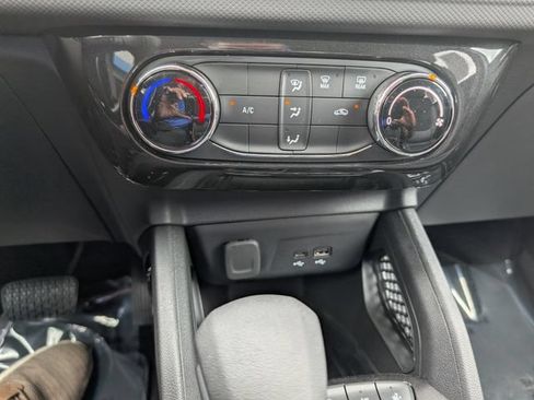Used 2026 Chevrolet TrailBlazer LT FWD image 17