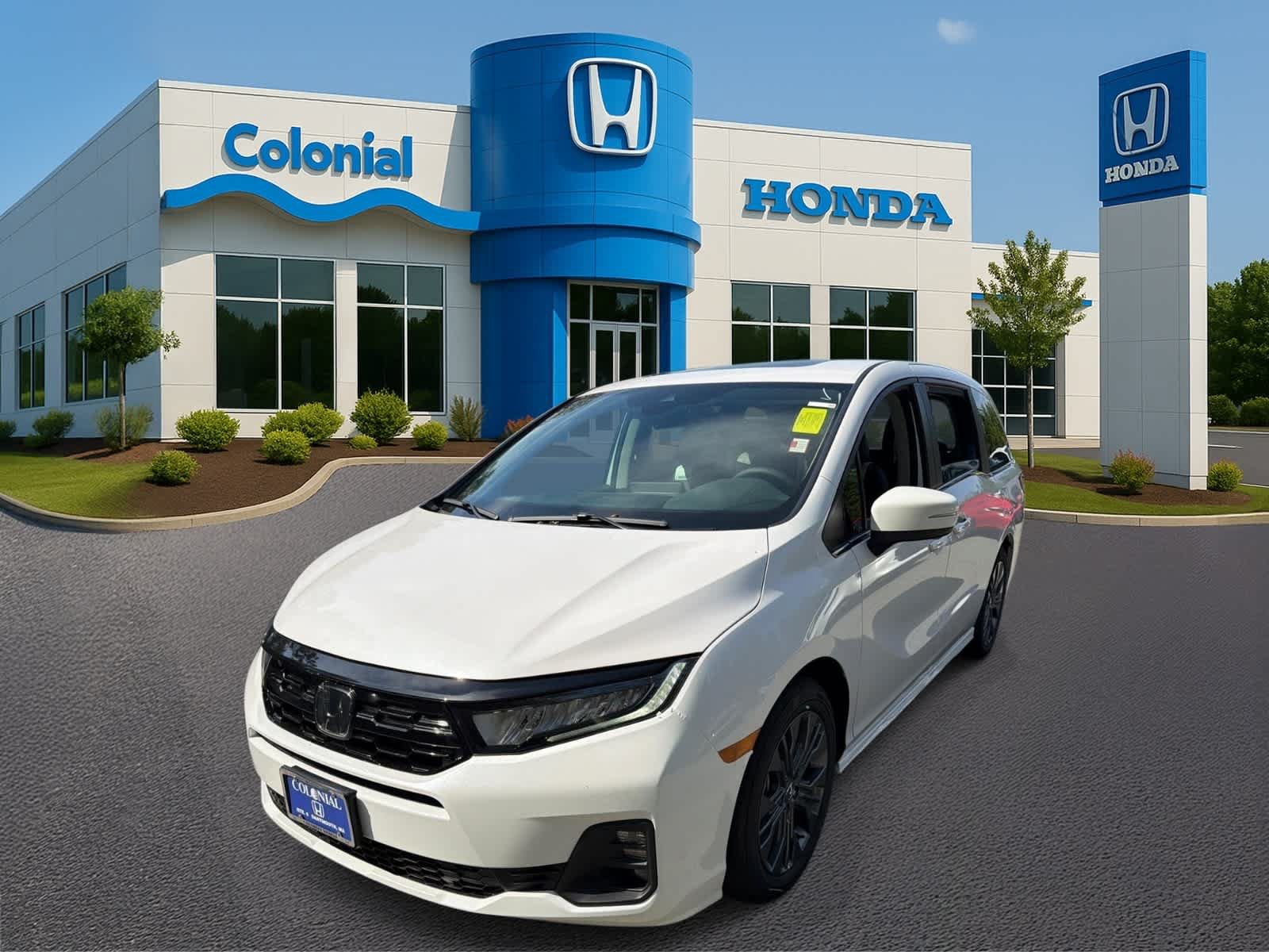 New 2027 Honda Odyssey Touring image 2