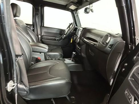 Used 2017 Jeep Wrangler Unlimited Sport w/ Quick Order Package 24S AWD/4WD image 30