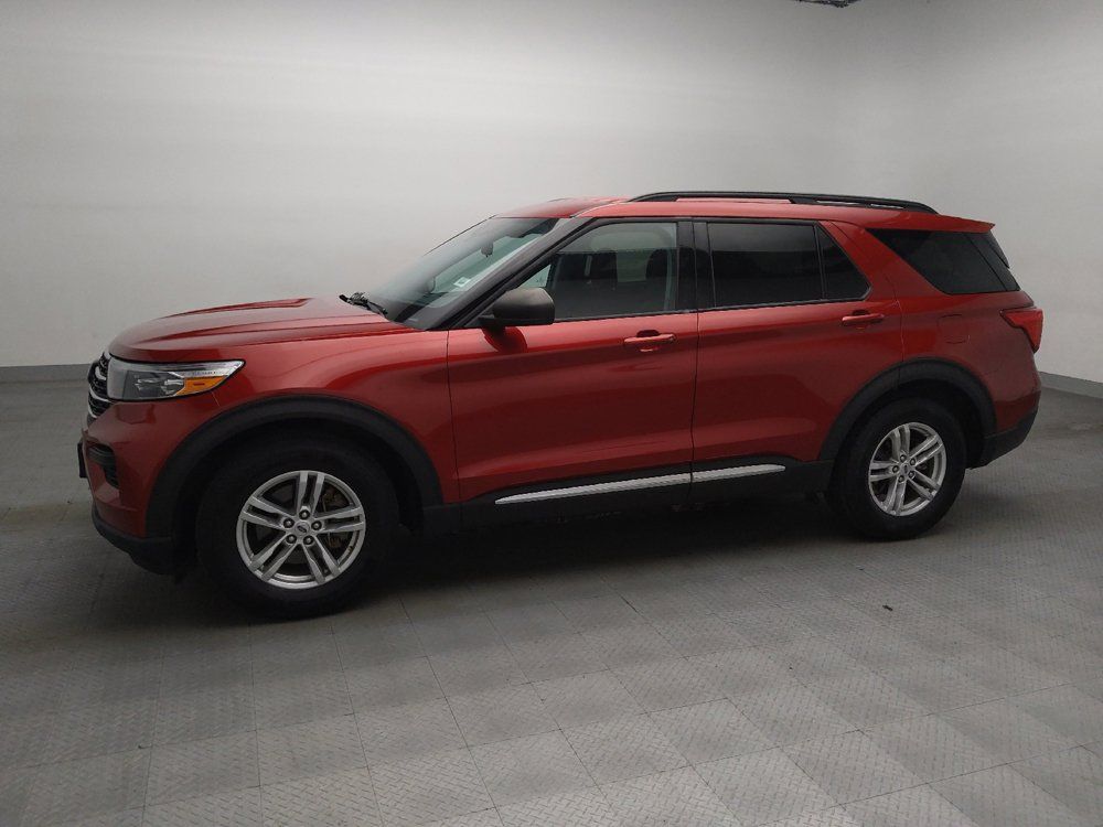 Used 2021 Ford Explorer XLT RWD image 3
