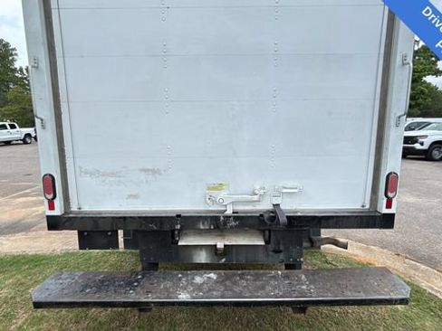 Used 2023 Chevrolet Express 3500 w/ Power Convenience Package RWD image 12