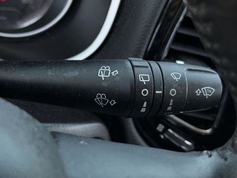 Used 2020 Jeep Compass Latitude image 19