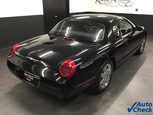 Used 2002 Ford Thunderbird image 11