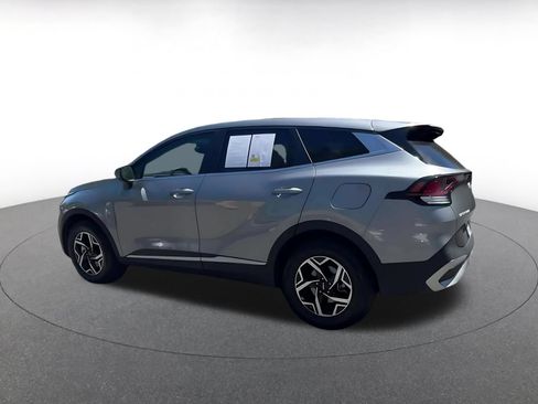 Used 2025 Kia Sportage LX FWD image 10