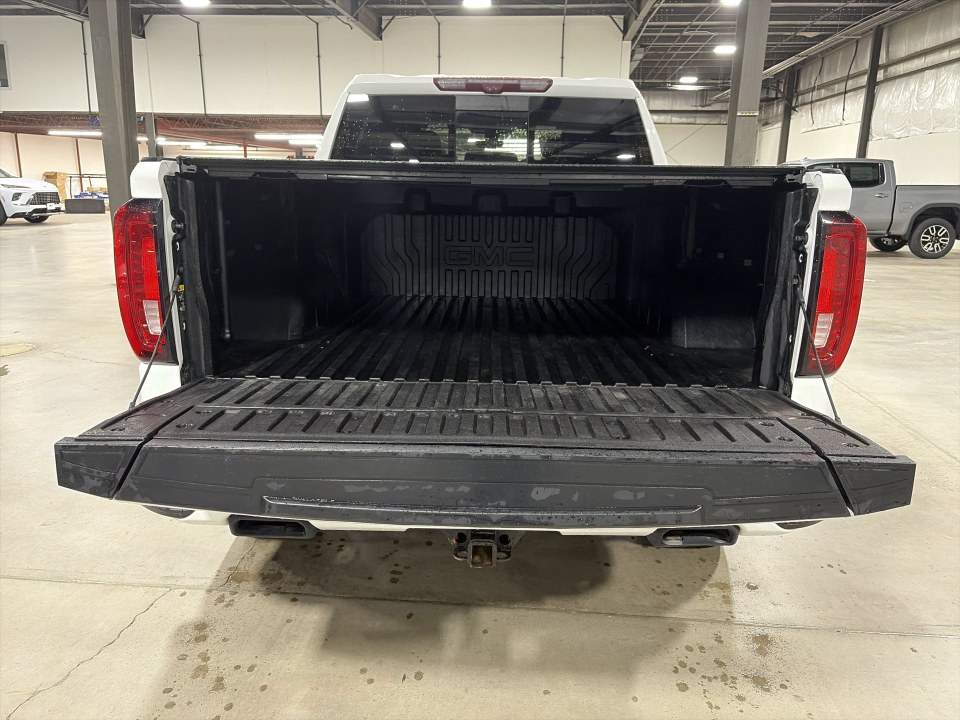 Used 2021 GMC Sierra 1500 AT4 w/ AT4 Carbonpro Edition AWD/4WD image 28