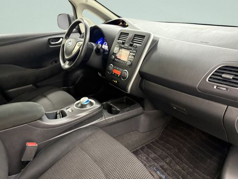 Used 2015 Nissan Leaf S w/ Charge Package image 21