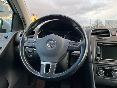 Used 2013 Volkswagen Golf TDI image 20