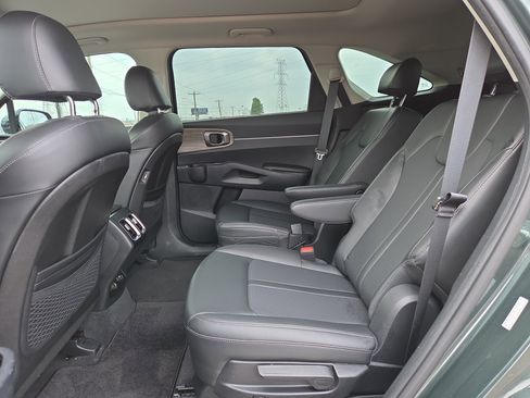 Used 2023 Kia Sorento X-Line EX image 8