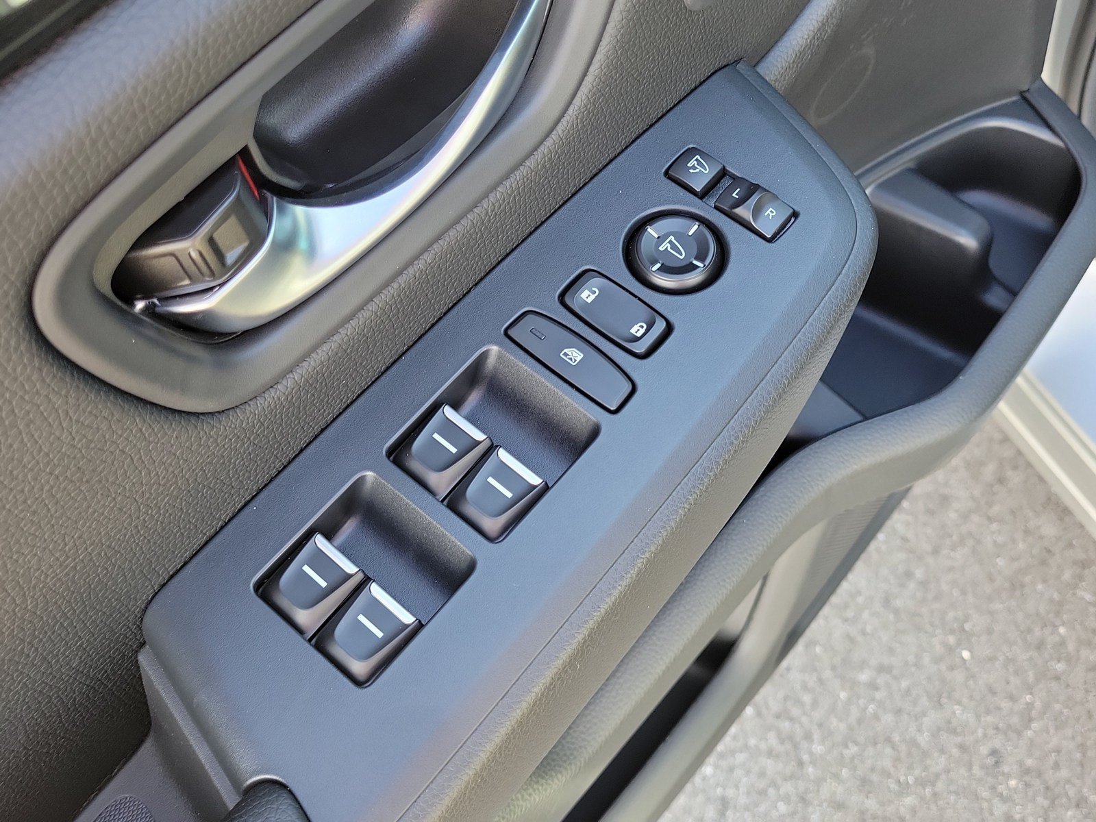 New 2026 Honda Pilot TrailSport image 14