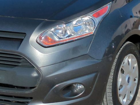 Used 2018 Ford Transit Connect XLT image 11