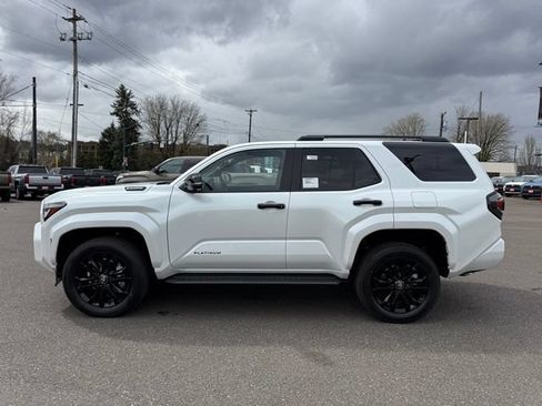 Used 2026 Toyota 4Runner Platinum AWD/4WD image 5