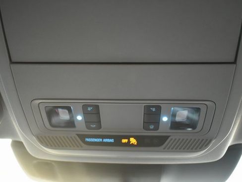 Used 2022 Ford Explorer XLT w/ Equipment Group 202A image 32