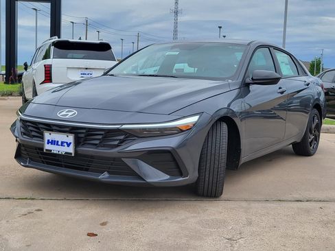 New 2026 Hyundai Elantra Sport FWD image 2