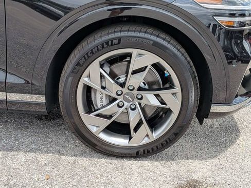 Used 2025 Genesis Electrified GV70 AWD/4WD image 12
