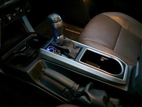 Used 2020 Toyota Tacoma Limited image 16