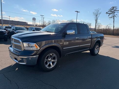 Used 2017 RAM 1500 Laramie w/ Convenience Group image 3