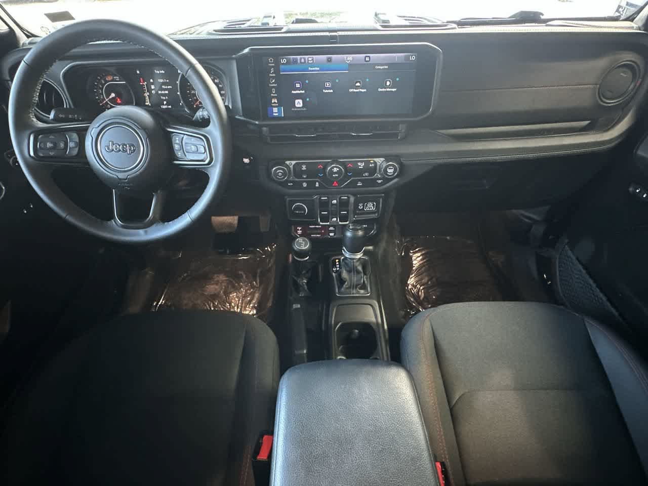 Used 2026 Jeep Wrangler Unlimited Rubicon AWD/4WD image 24