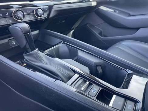 Used 2024 Honda Accord EX-L image 21