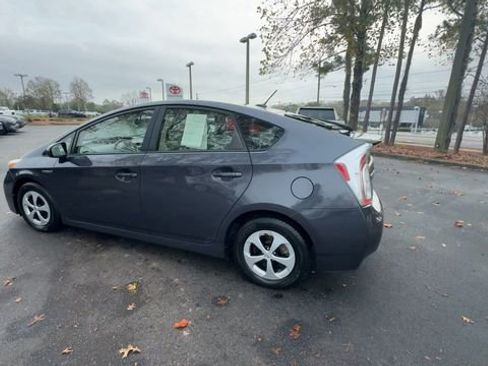 Used 2014 Toyota Prius Two image 9