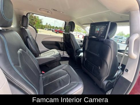 Certified 2021 Chrysler Pacifica Touring-L w/ Uconnect Theater Family Group FWD image 25
