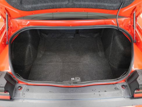 Used 2015 Dodge Challenger R/T Plus RWD image 63