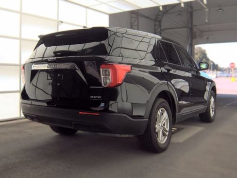Used 2023 Ford Explorer 4WD image 4