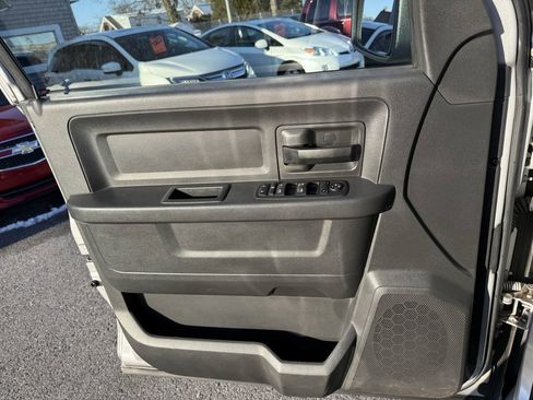 Used 2012 RAM 1500 ST w/ ST Popular Equipment Group AWD/4WD image 10