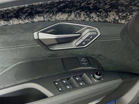 New 2026 Audi RS e-tron GT Base image 17