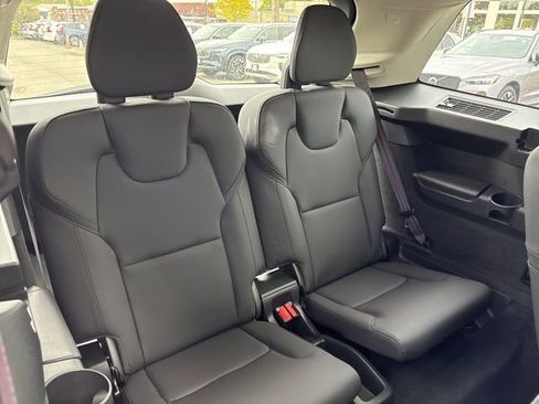 Used 2025 Volvo XC90 B6 Plus AWD/4WD image 15