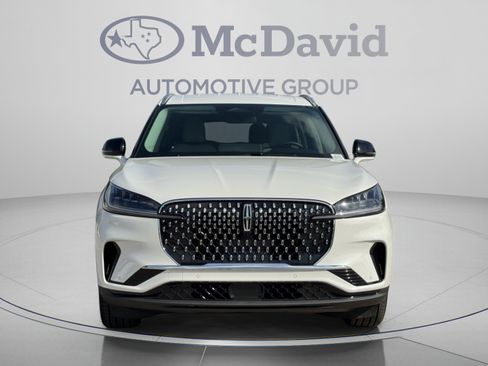 New 2026 Lincoln Aviator 2WD image 10