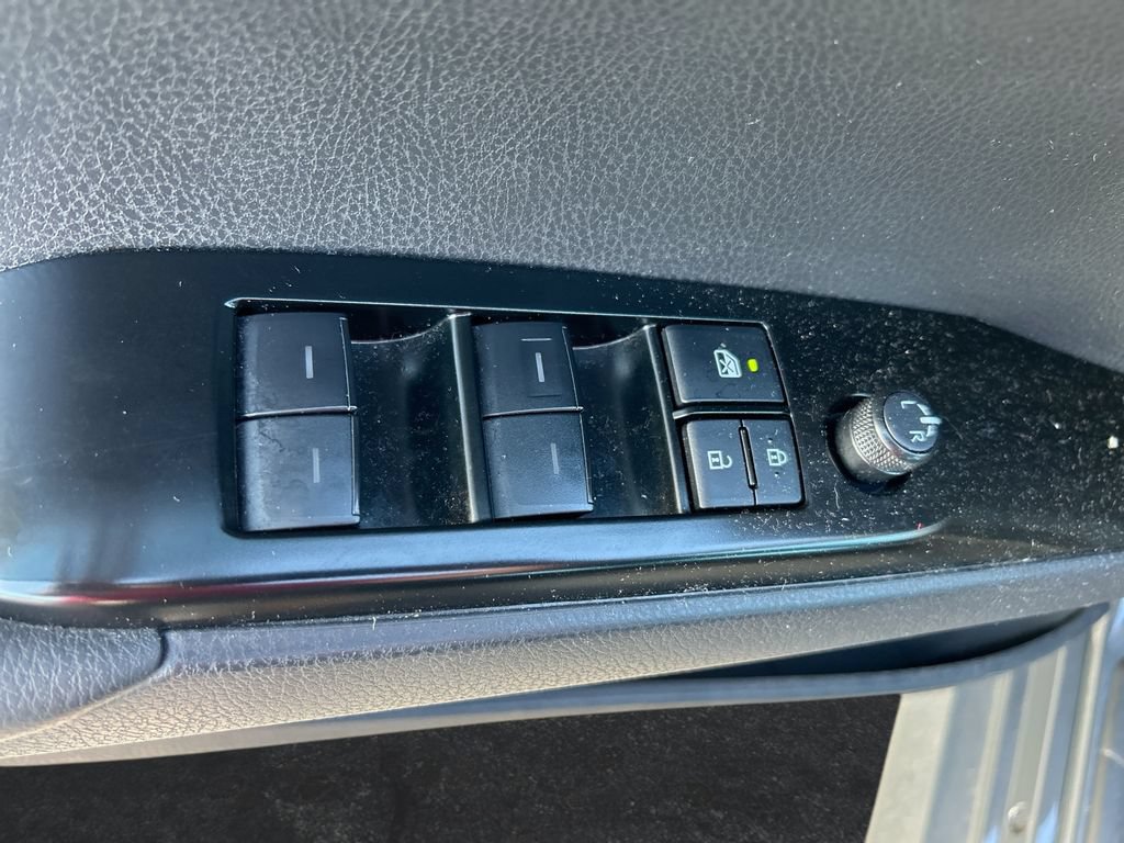 Used 2026 Toyota Camry LE FWD image 12