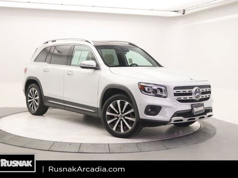 Certified 2022 Mercedes-Benz GLB 250 image 1