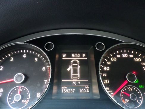 Used 2012 Volkswagen CC Sport image 25