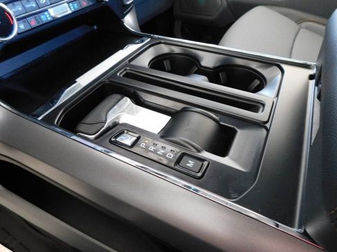 New 2025 Ford F150 Lariat w/ Equipment Group 501A Mid image 29