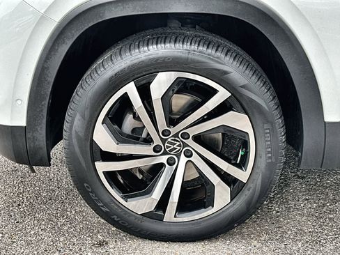 Used 2021 Volkswagen Atlas SEL Premium image 8