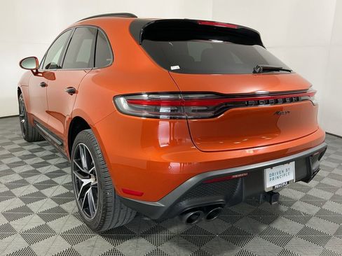 Used 2022 Porsche Macan Base image 7