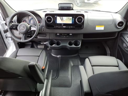 New 2026 Mercedes-Benz Sprinter 2500 image 27
