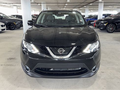 Used 2017 Nissan Rogue Sport SL w/ SL Premium Package image 3